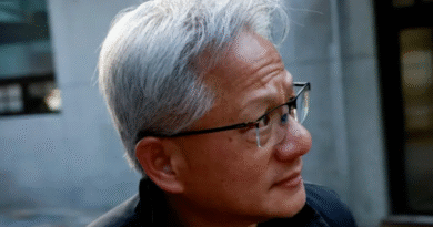 黄仁勋：AI时代读哪科不重要但「这三个能力」不可或缺